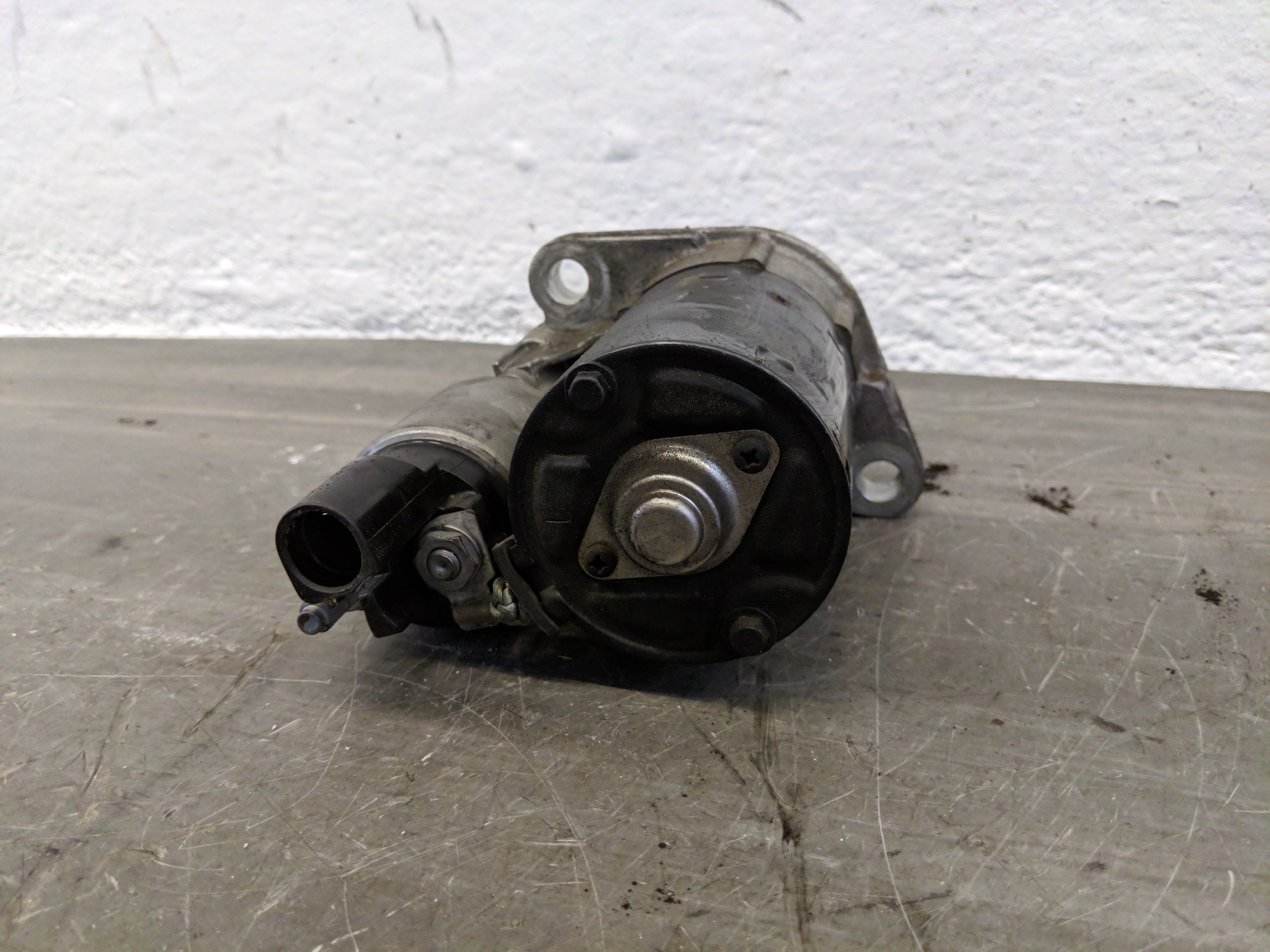 VW Golf 5 1K Bj.06 OE Anlasser Starter 1.6 Bosch 02T911023M