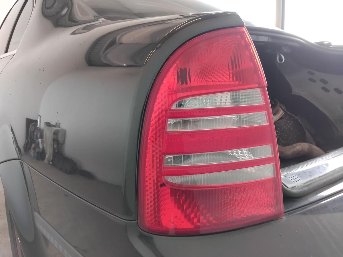 Skoda Superb 3U original R&uuml;ckleuchte Heckleuchte Schlussleuchte links BJ2005