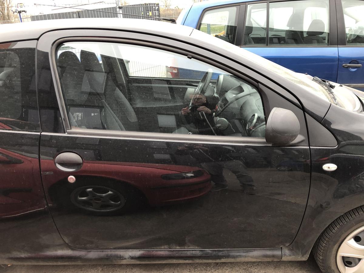 Citroen C1 Typ P T&uuml;r vorn rechts Beifahrert&uuml;r im Rohbau 3 trg EXY Onyx schwarz