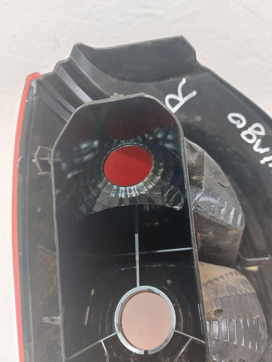 Renault Twingo II C Rückleuchte Schlussleuchte Rücklicht hinten rechts TEXT