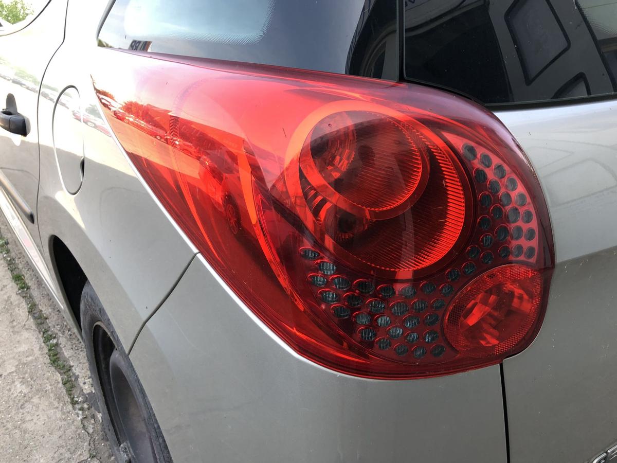 Peugeot 207 SW Typ WE R&uuml;ckleuchte links R&uuml;cklicht Heckleuchte Kombi
