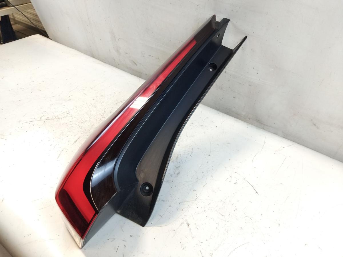 Mitsubishi Eclipse Cross original R&uuml;ckleuchte Schlussleuchte links Teil-LED