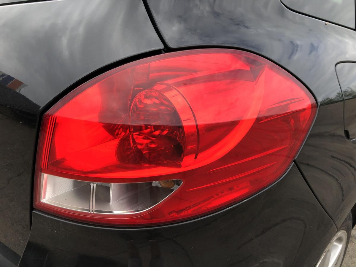 Renault Clio 3 III Grandtour R&uuml;ckleuchte rechts R&uuml;cklicht Heckleuchte Kombi
