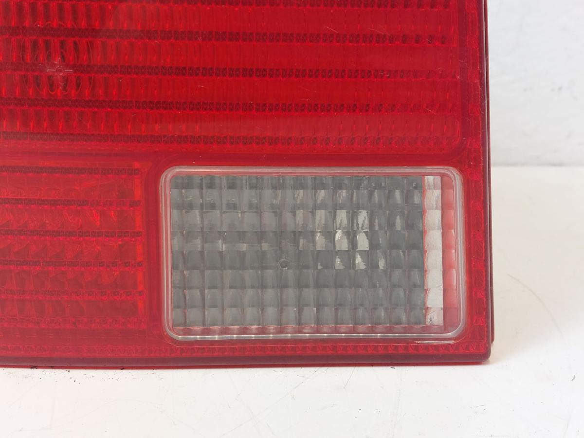 VW Golf 4 1J R&uuml;ckleuchte links R&uuml;cklicht Heckleuchte 3 oder 5 t&uuml;rer rot weiss