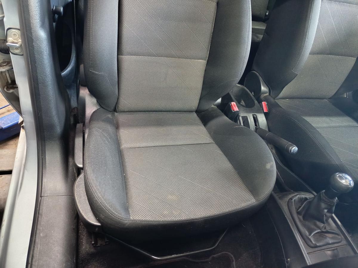 Peugeot 207 WC Bj 2008 original Sitz vorn rechts Beifahrer HZQ GRAU ZEPHIR