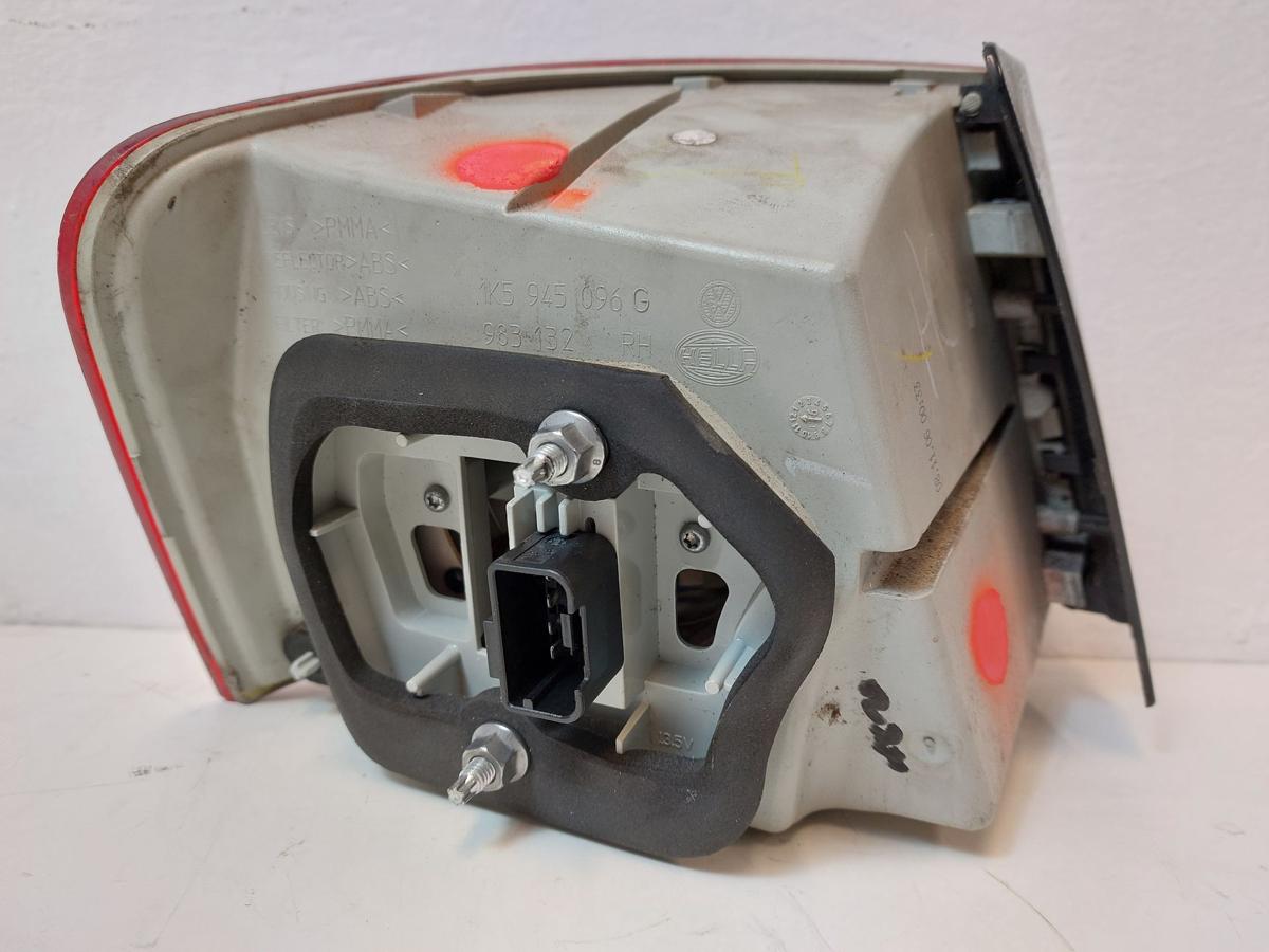 VW Jetta 1K R&uuml;ckleuchte rechts au&szlig;en Ecke Heckleuchte LED Schlusslicht