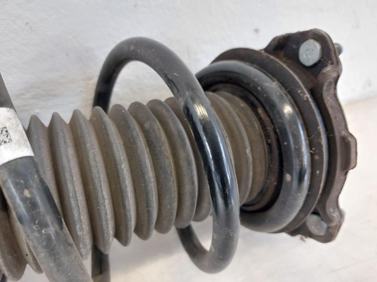 Hyundai i30 PD Mild Hybrid Federbein vorn links Sto&szlig;d&auml;mpfer Feder