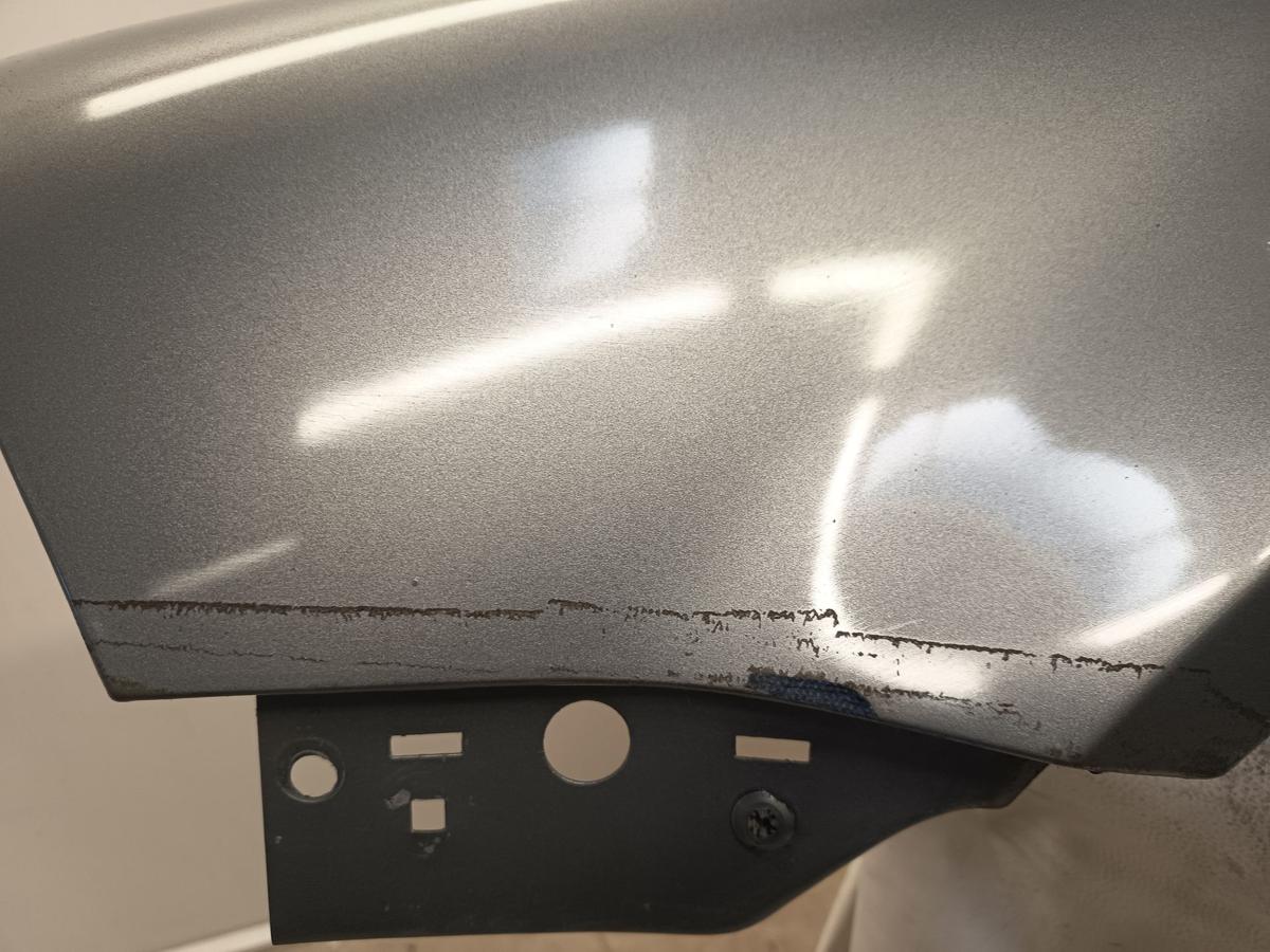 VW Passat 3BG ab 2000 original Kotflügel vorn links LD7V Silbergrau Metallic