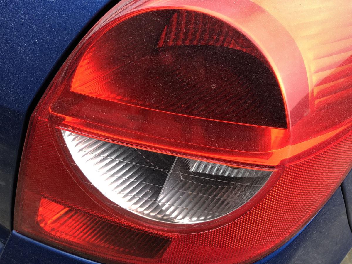 Renault Clio 3 Typ BR R&uuml;ckleuchte rechts R&uuml;cklicht Heckleuchte 3 und 5 t&uuml;rer