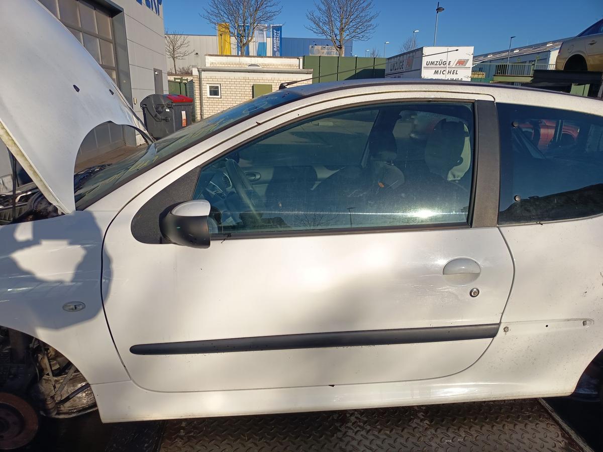 Peugeot 206+ original T&uuml;r links Fahrer EWP Polarwei&szlig; Bj 2012