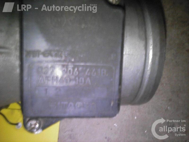 VW Passat B4 35i Luftmengenmesser 037906461B AFH6010A HITACHI 1.6 74kW BJ1996