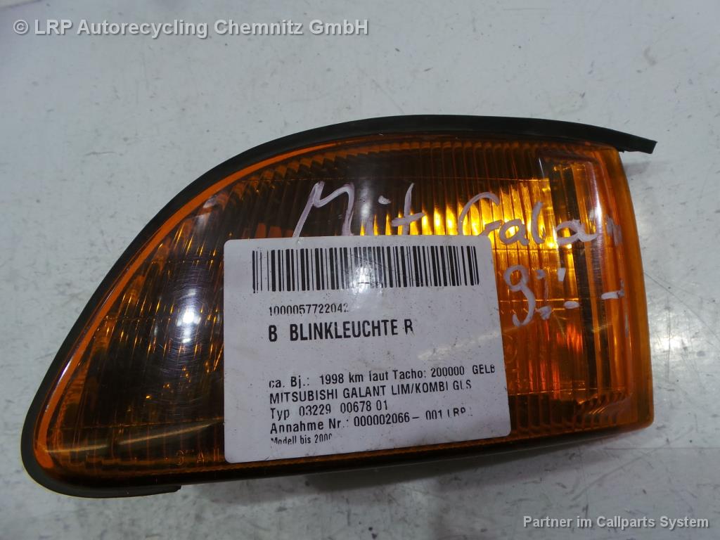 Mitsubishi Galant BJ 1998 Blinker vorn links Blinkleuchte Stanley Gelb