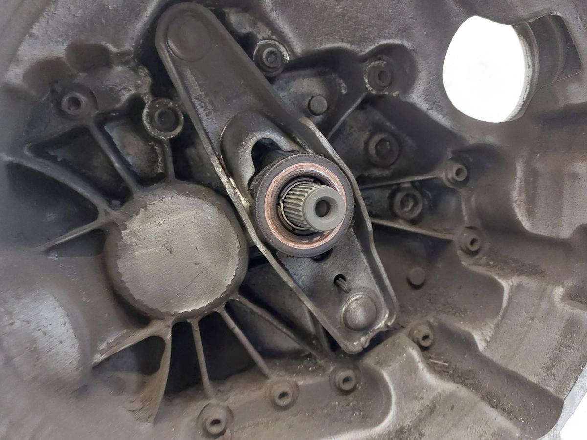 Skoda Fabia 5J Schaltgetriebe Getriebe 5 Gang LVC aus 1.2 44kw