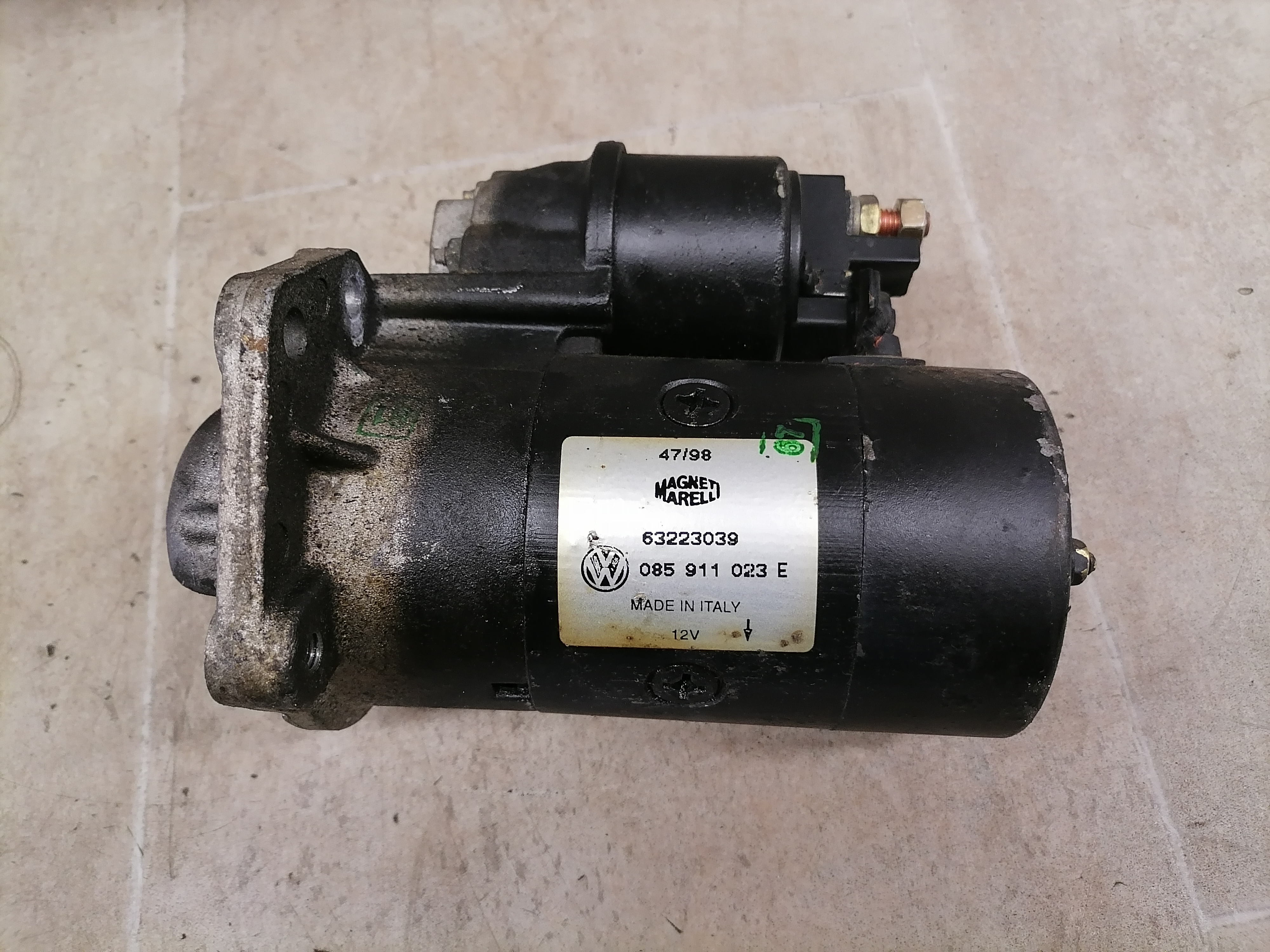 VW Lupo 6X BJ99 Anlasser Starter 1.0 37KW 085911023E