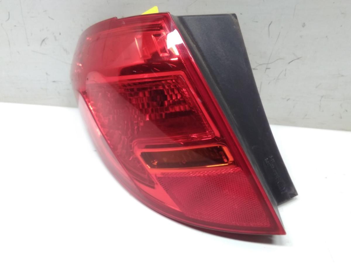 Opel Meriva B original Rückleuchte Heckleuchte links außen BJ2012
