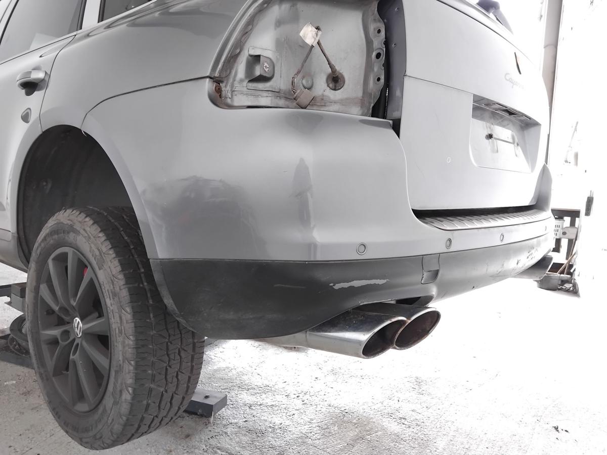 Porsche Cayenne 9PA Turbo orig.Stossfänger Stoßstange hinten PDC BJ2003 LD7Z Titanium