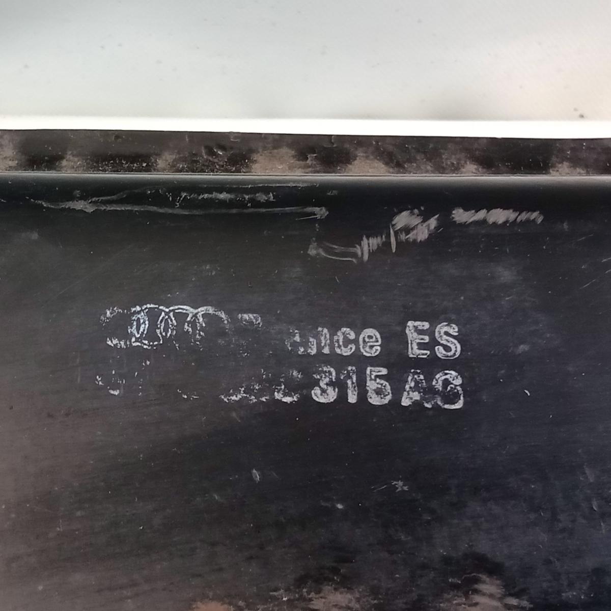 Audi A8 4D D2 Vorderachstr&auml;ger Aggregatetr&auml;ger mit intakten Buchsen Bj.2000