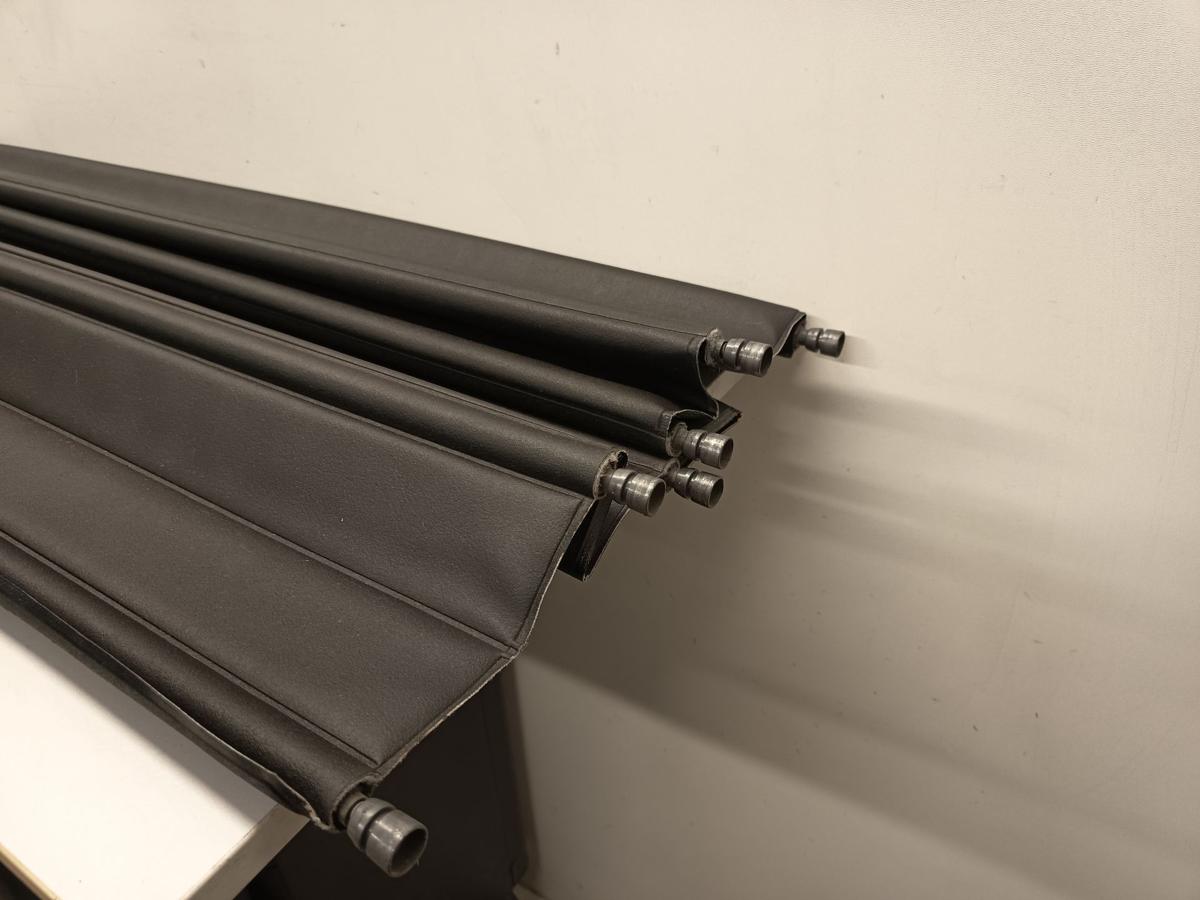 VW Passat Variant 32B Bj 1987 original Laderaumabdeckung in schwarz LEDER