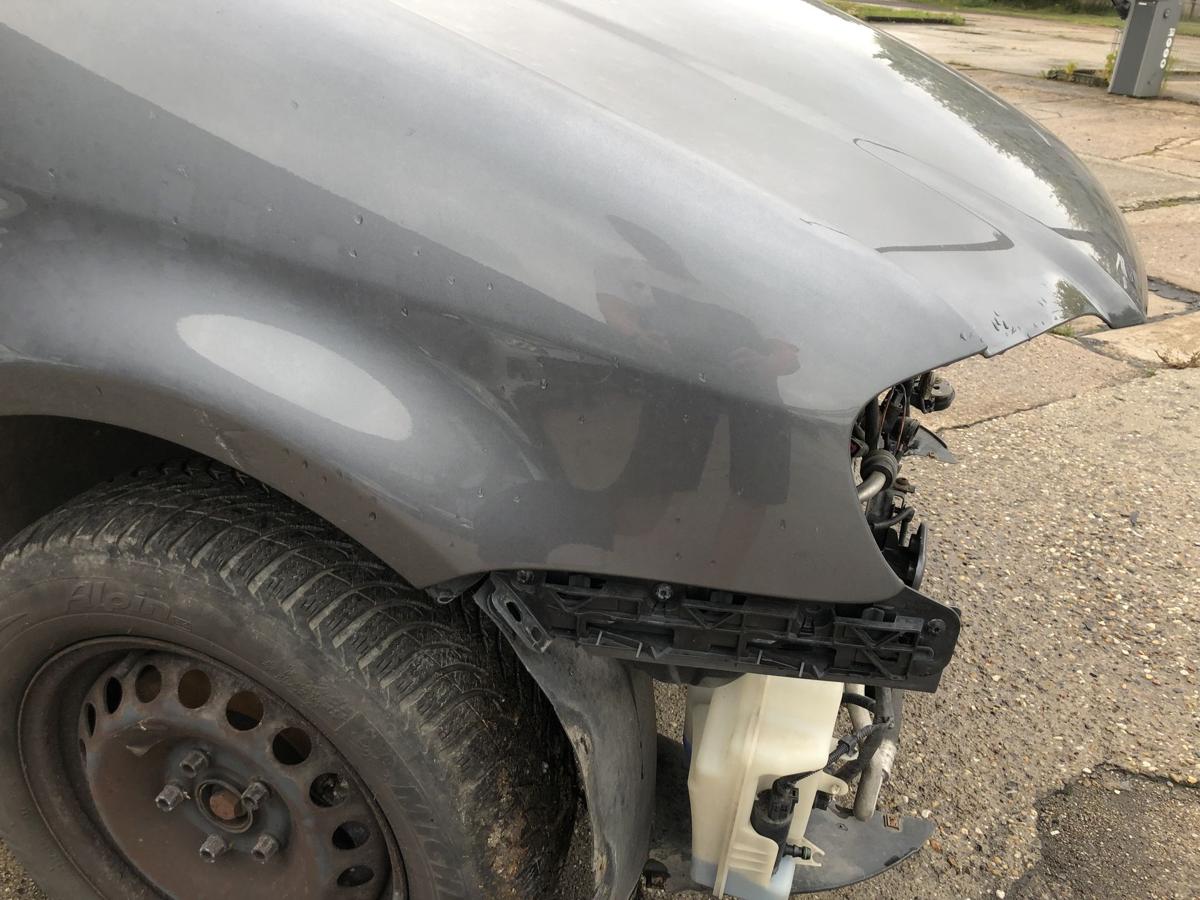 VW Touran 1T Kotflügel vorn rechts Beifahrerseite bis 2006 LD7X