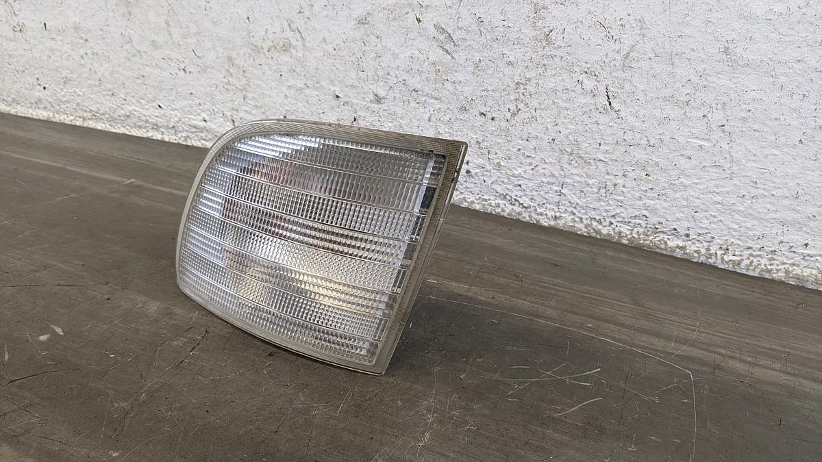 Mercedes Vito 638 Blinker Blinkleuchte vorn links weiss Valeo