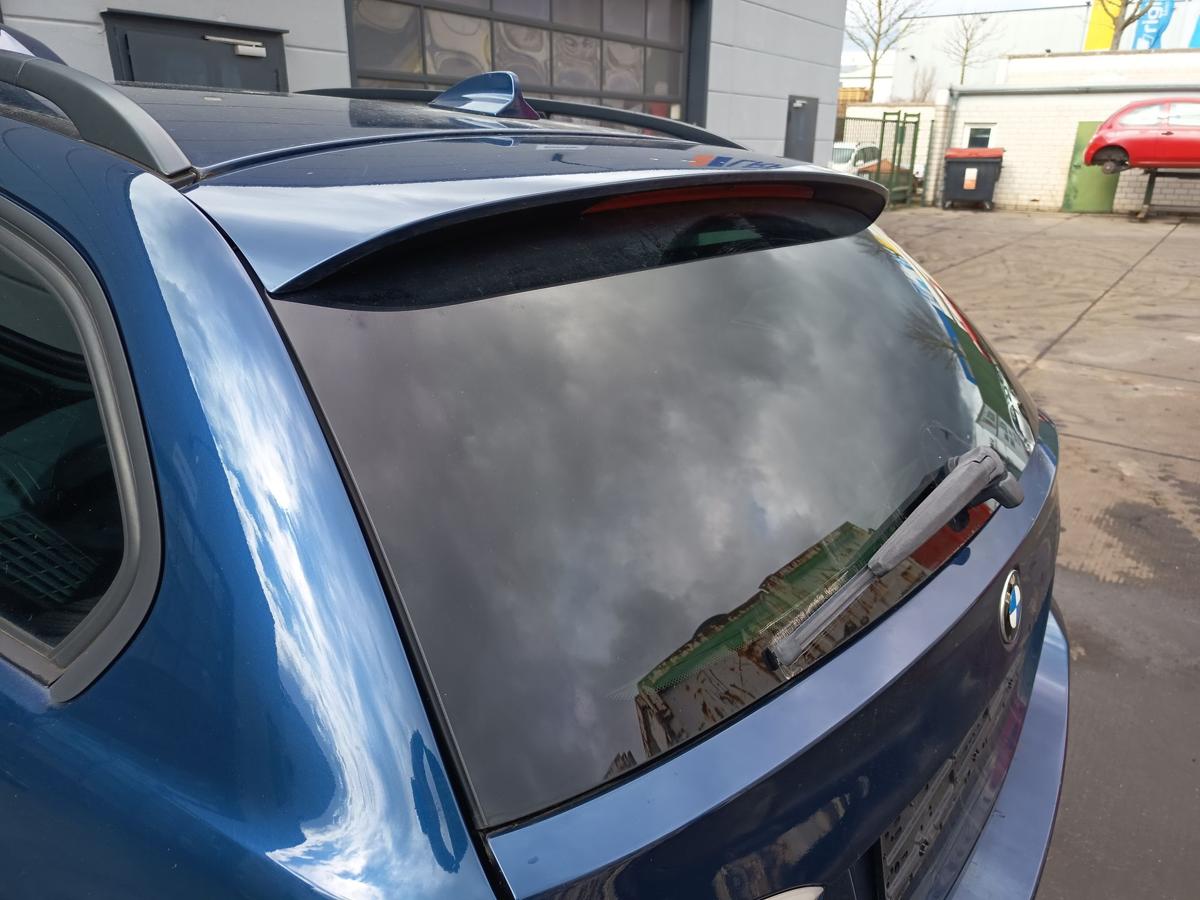 BMW 3er E91 original Heckscheibe mit Spoiler Touring A07 Mysticblau Bj 2006
