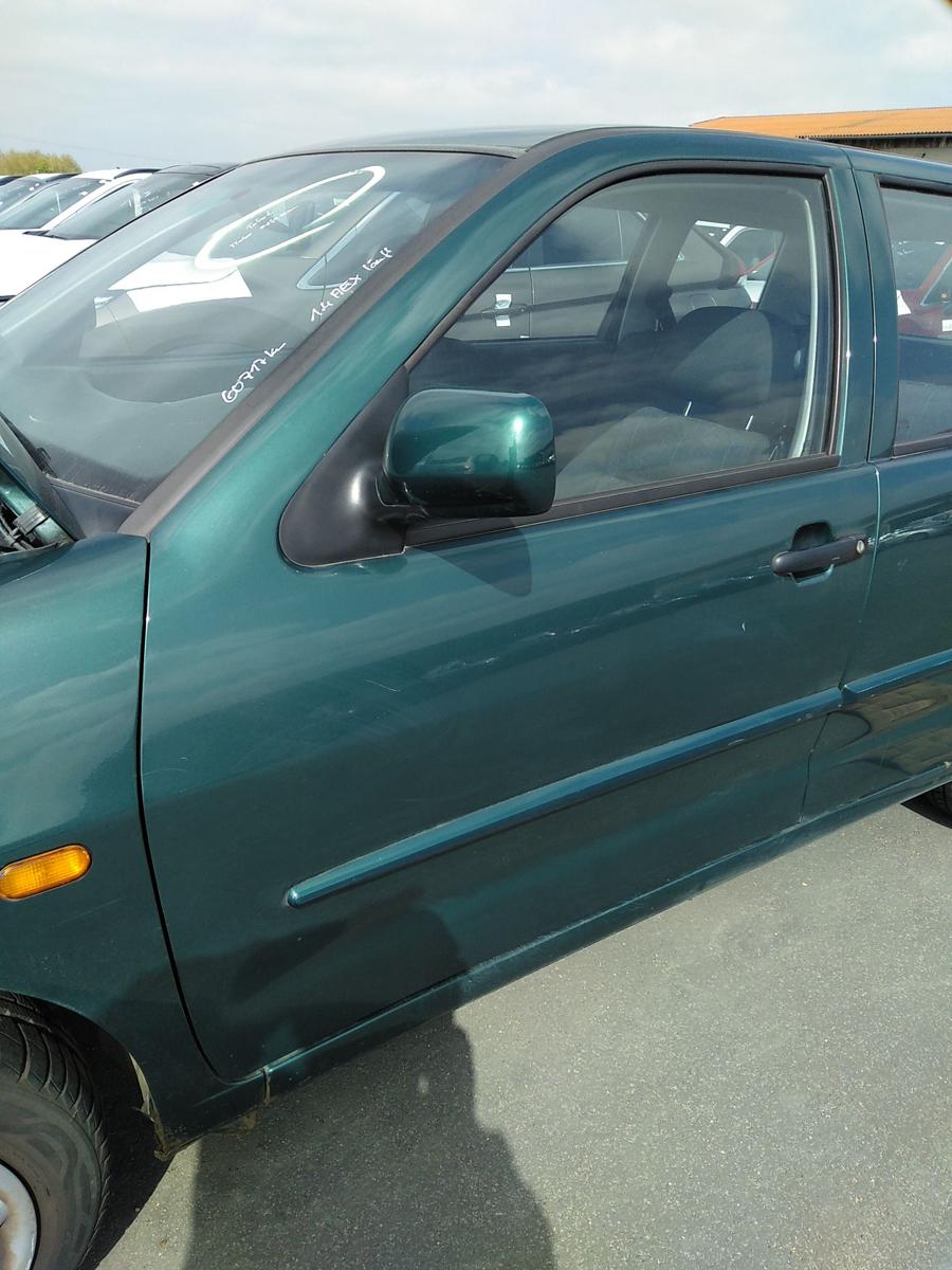 VW Polo Classic und Variant 6K T&uuml;r vorn links Fahrert&uuml;r yuccagr&uuml;nmet. Bj.1997