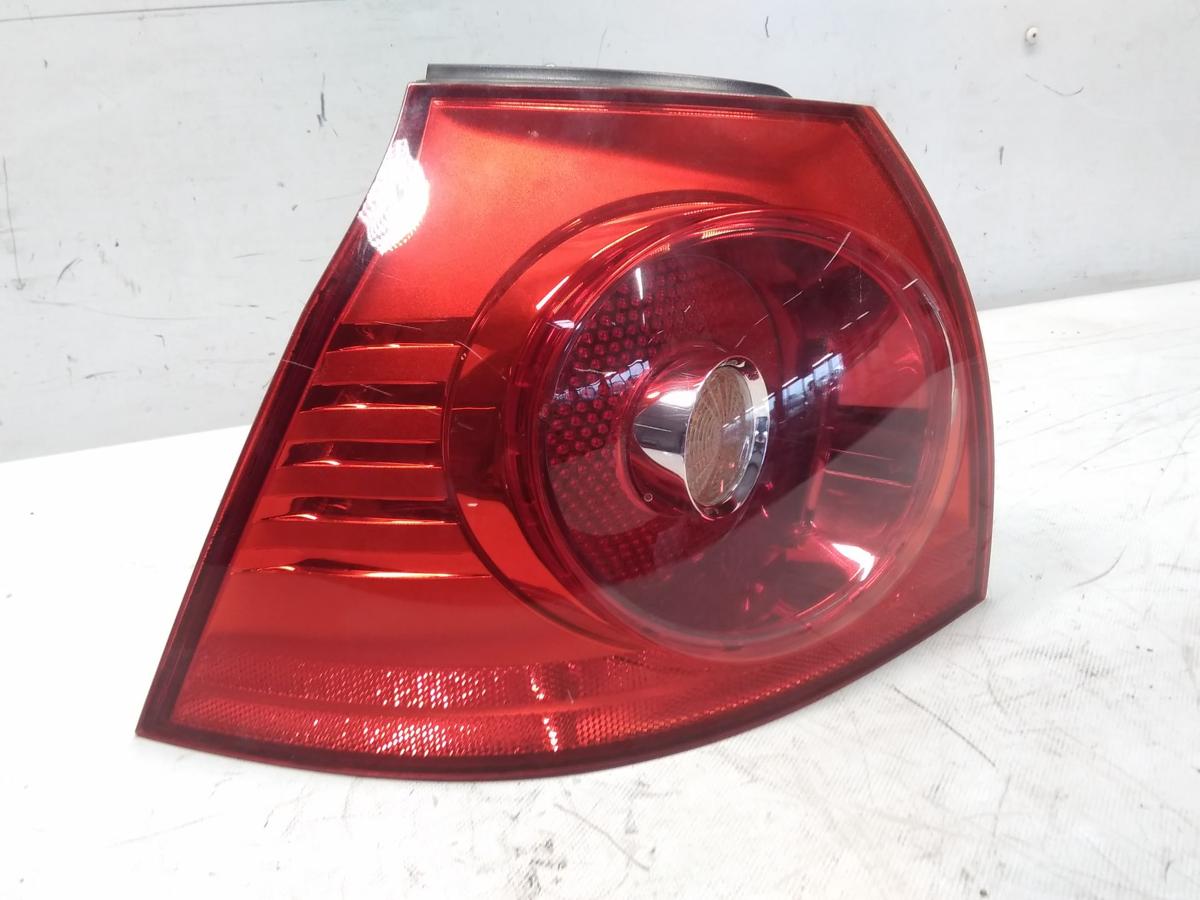 VW Golf 5 1K original Rückleuchte Schlussleuchte links aussen Fließheck BJ2007