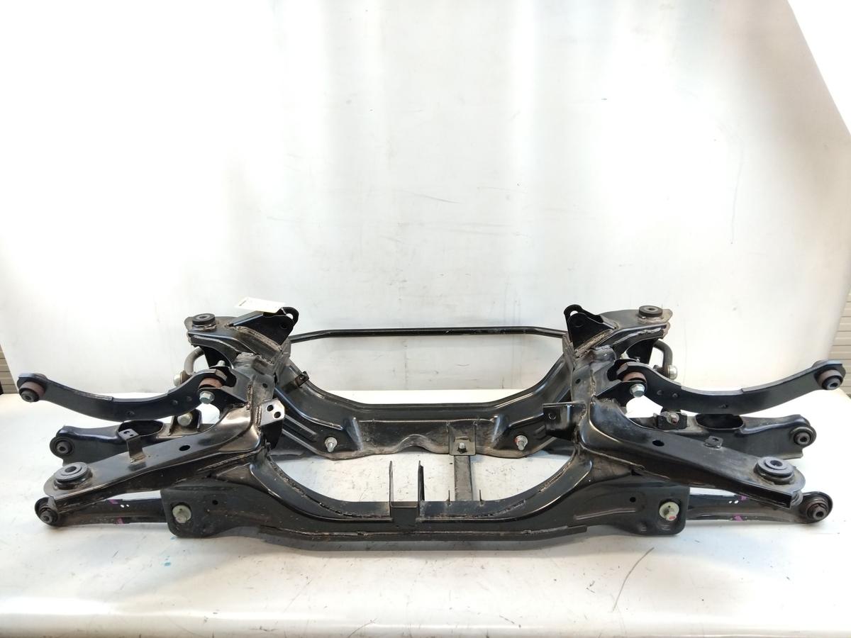 Mitsubishi Eclipse Cross original Hinterachstr&auml;ger mit Lenkern Bj.2024