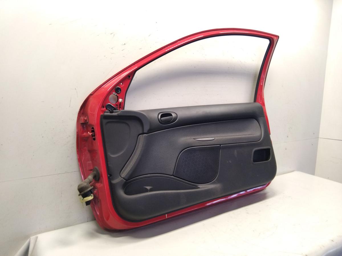 Peugeot 206+ T&uuml;r vorn rechts Beifahrert&uuml;r 3-T&uuml;rer rot KKN Rouge Aden Bj.2010