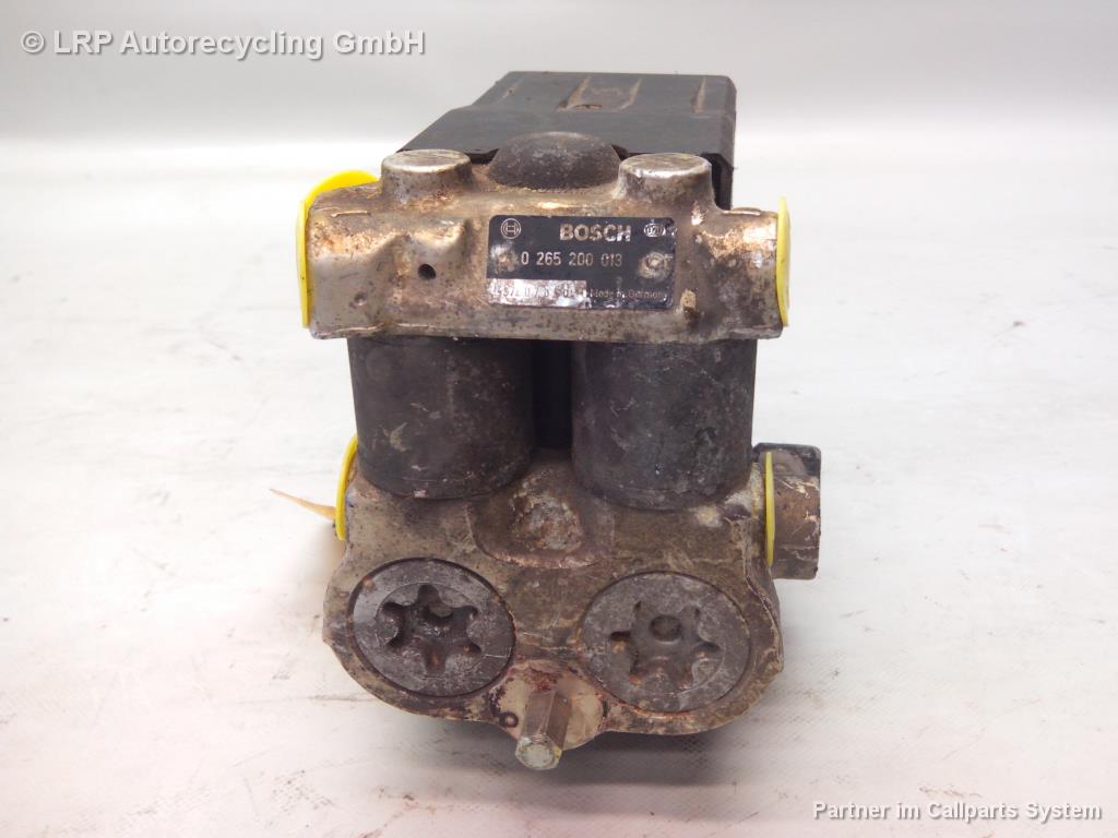 BMW E32 750i 1990 ABS Hydroaggregat Block Bosch 0265200013