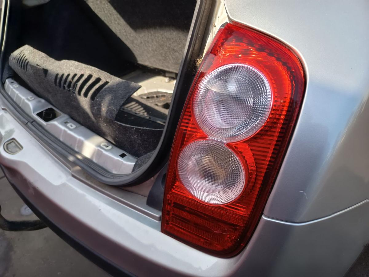 Nissan Micra K12 original Rückleuchte rechts Heck/Schluss/Licht Bj 2006