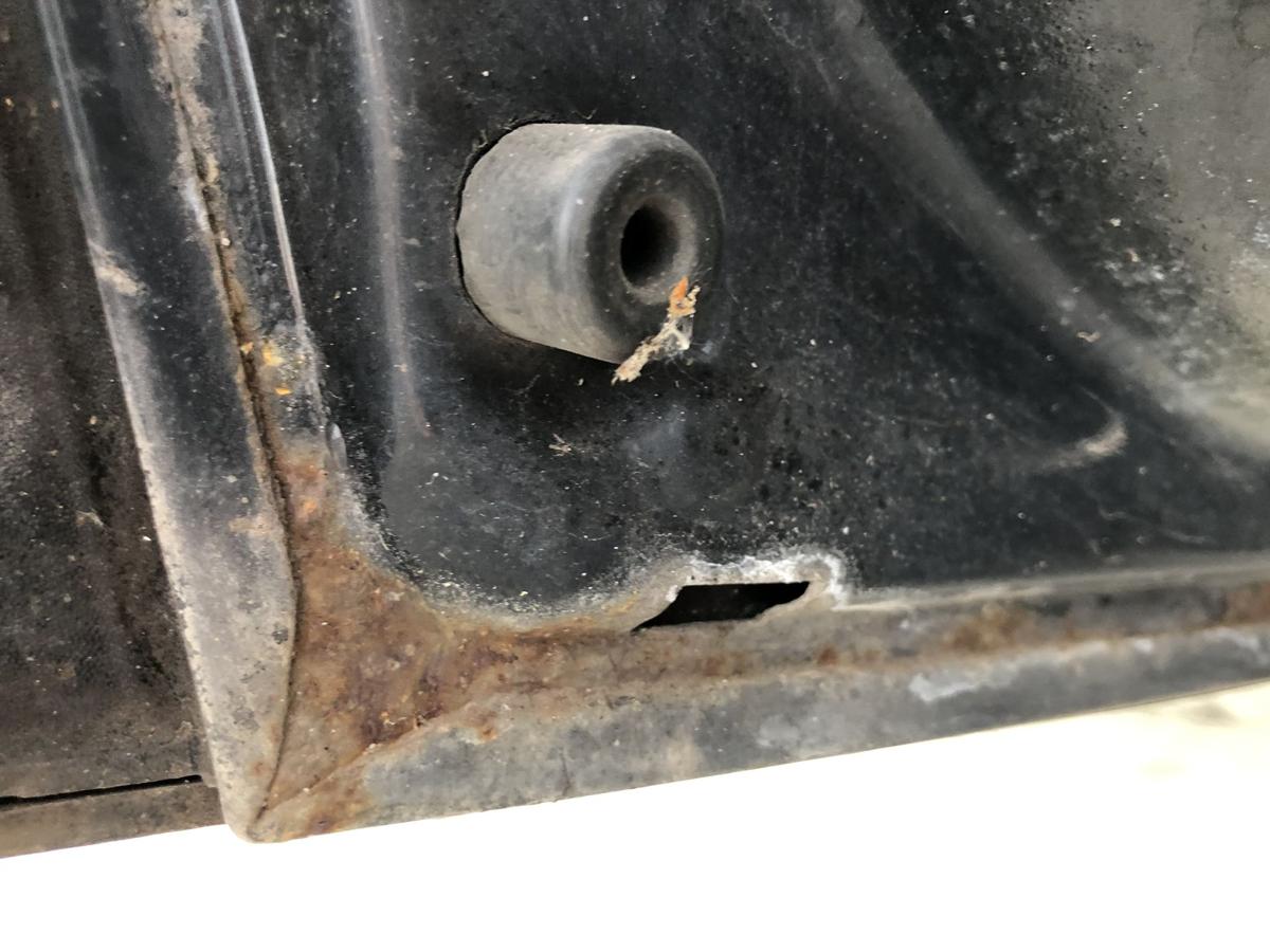 Mazda Tribute EP ab 2004 Tür hinten links Fondtür im Rohbau schwarz Anrostungen
