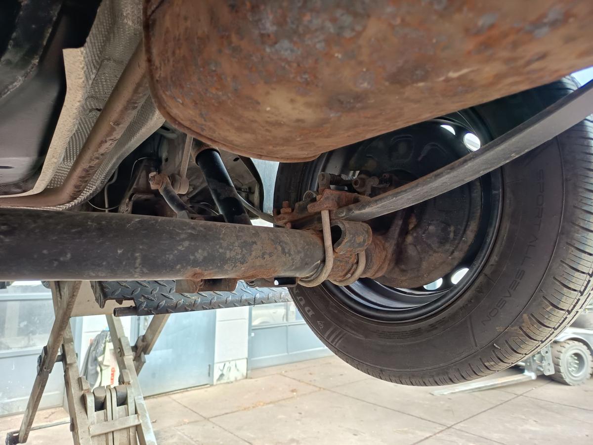 VW Caddy IV Hinterachse Tr&auml;ger komplett mit Blattfedern scheibengebremst Bj 2016