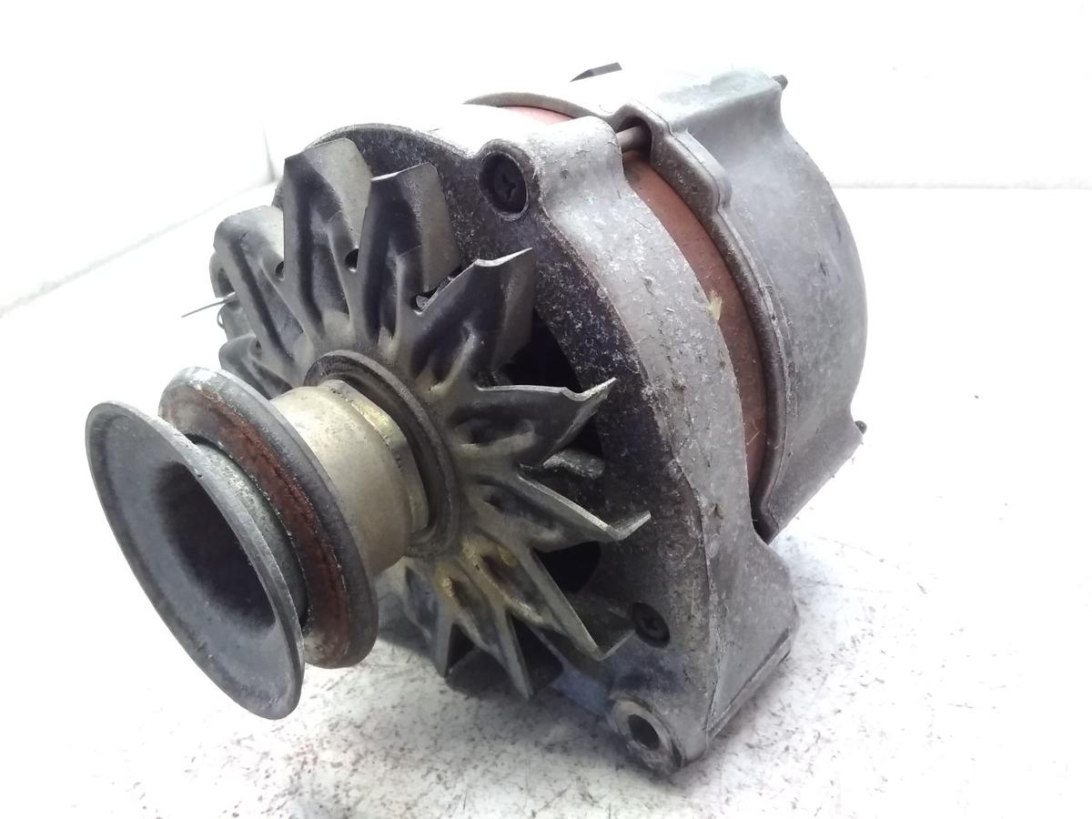 Audi 80 B3 Typ 89 original Lichtmaschine Generator 90A Bosch 1.8 66kw JN Bj.1989 026903015F