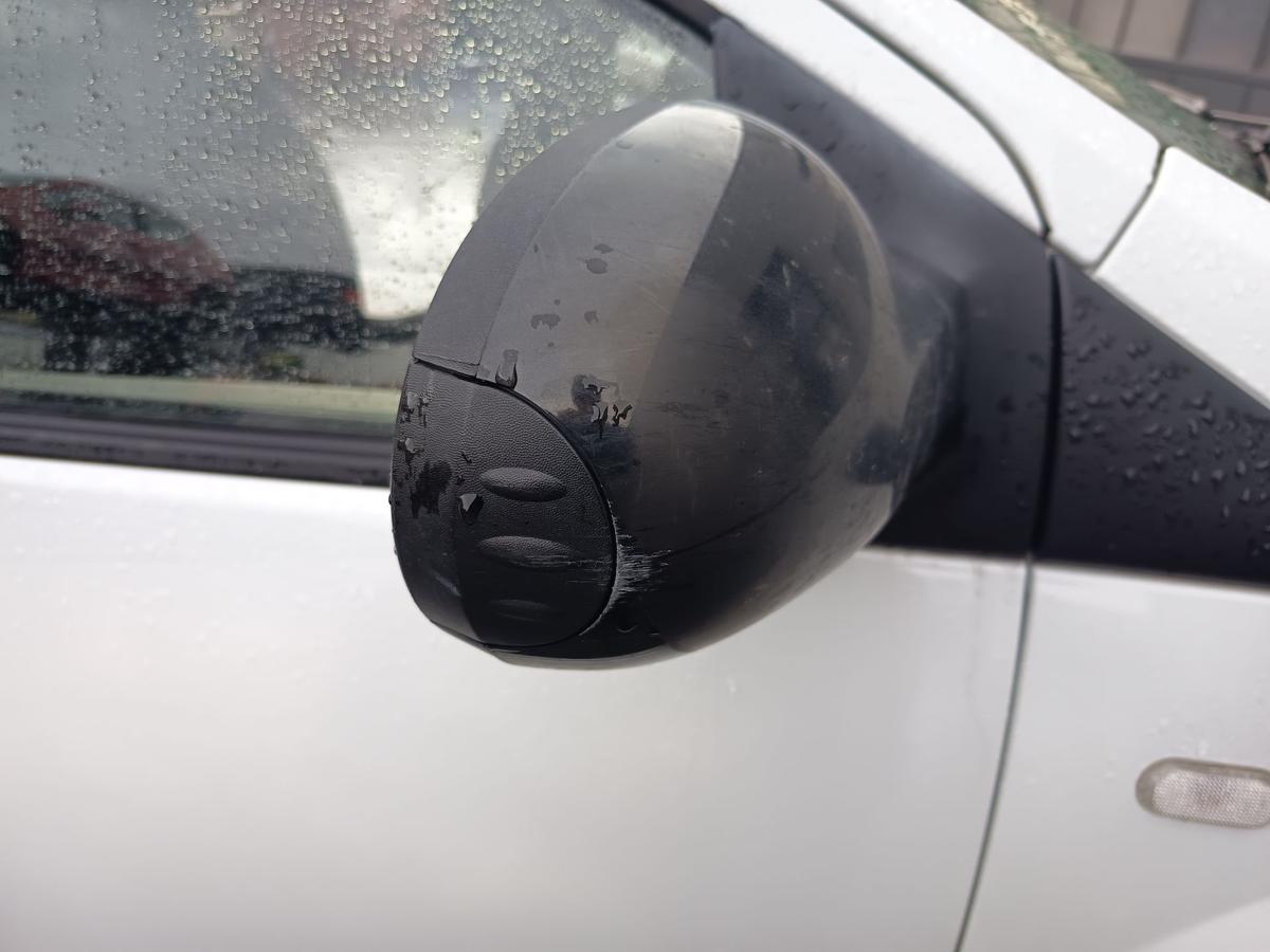 Renault Twingo II original Aussenspiegel rechts elektrisch unlackiert Bj 2009