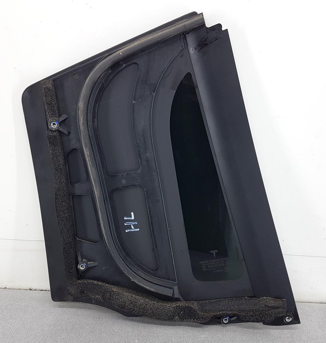 Tesla Model X Dreieckscheibe hinten links abgedunkelt VSG Verbundglas Bj22