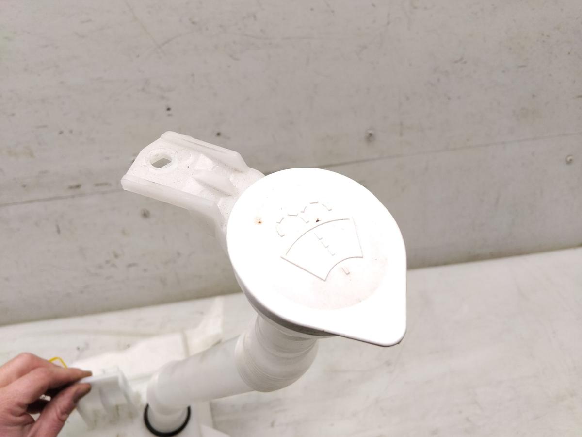 Mitsubishi Eclipse Cross original Beh&auml;lter Waschanlage Scheibenwaschbeh&auml;lter