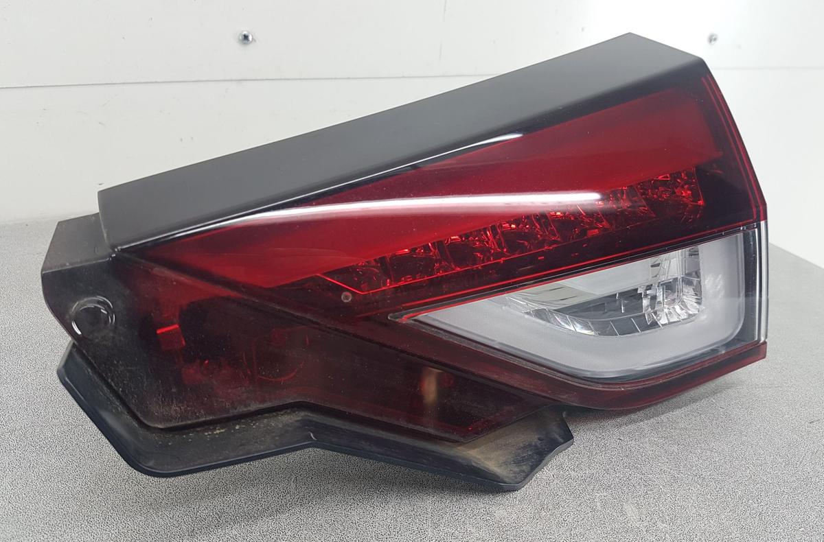 Mitsubishi Eclipse Cross R&uuml;ckleuchte innen rechts Bj2023 LED Modell ab 2021