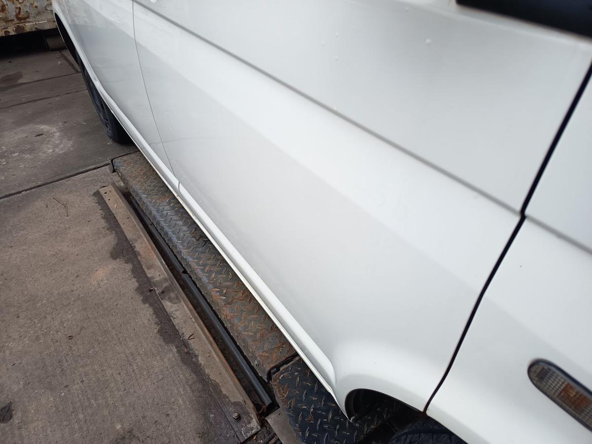 VW T5 7H Transporter original T&uuml;r vorn rechts Beifahrer 902 Grauwei&szlig; Bj 2006