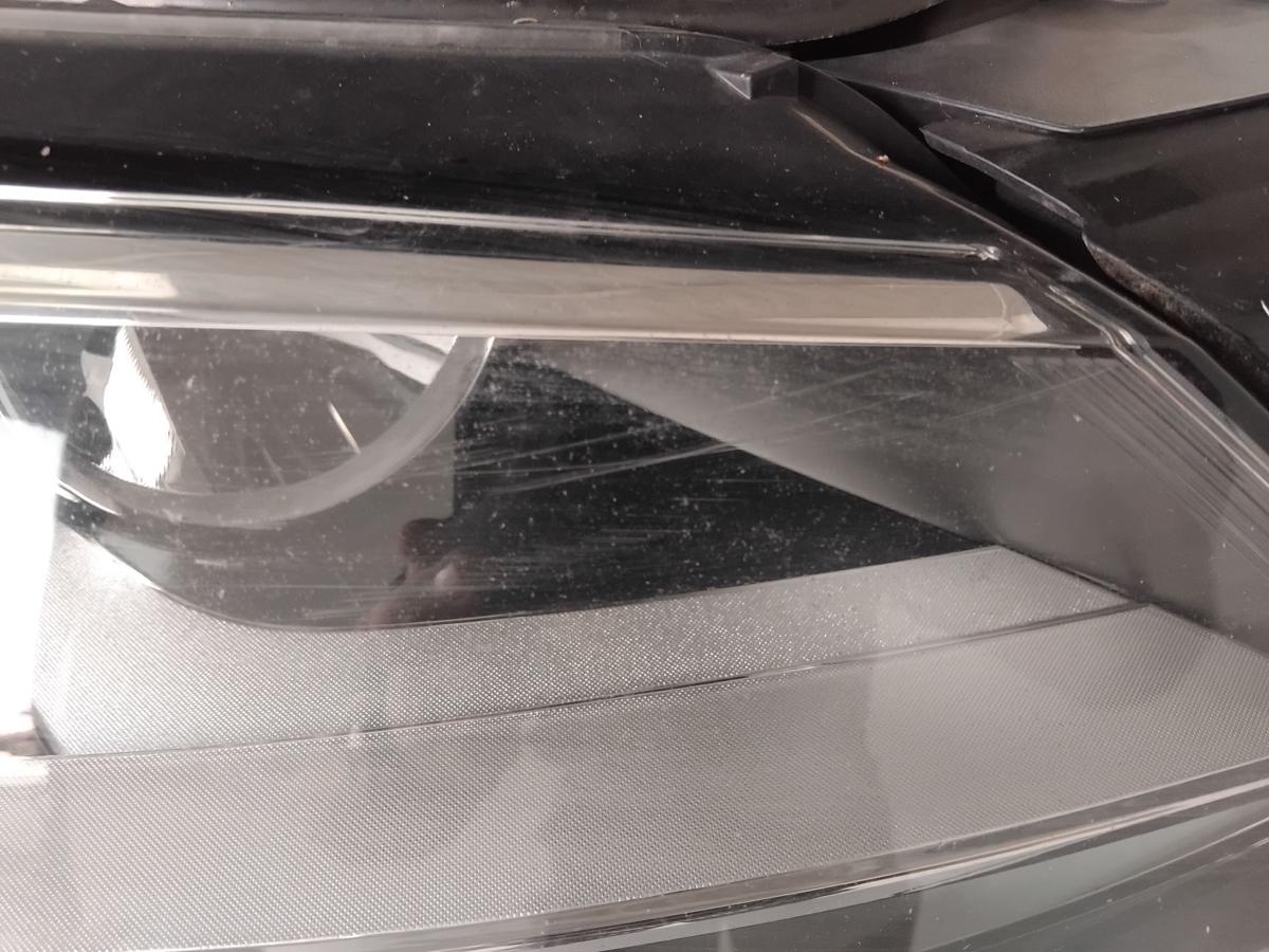 VW Jetta VI 162 original Scheinwerfer rechts Hella Halogen mit LWR BJ2012