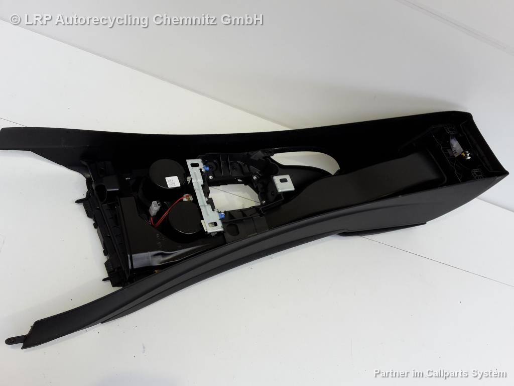 BMW 320i F30N LCI BJ 2015 Mittelarmlehne vorn Leder Armlehne 9360528