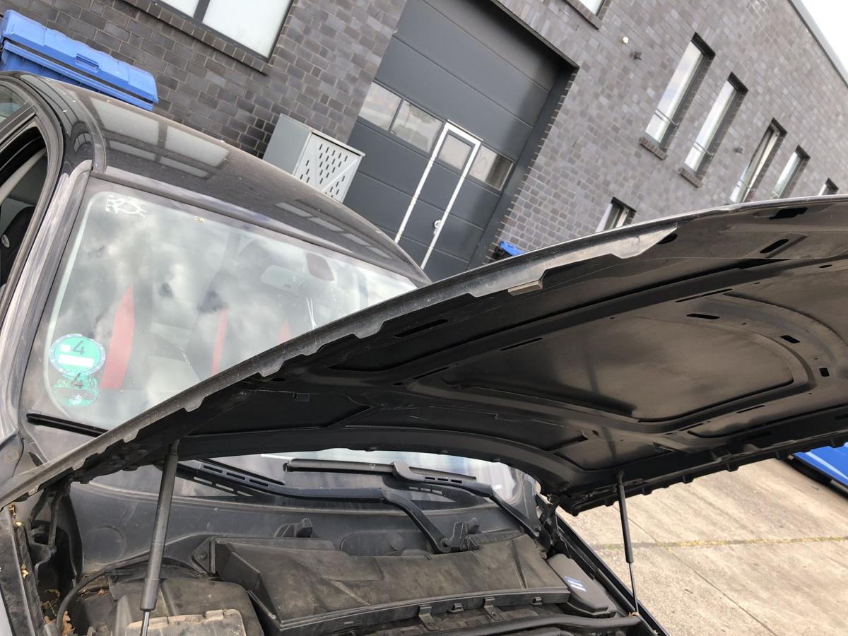 BMW 3er E90 Motorhaube Haube Frontklappe Frontdeckel schwarz II 668