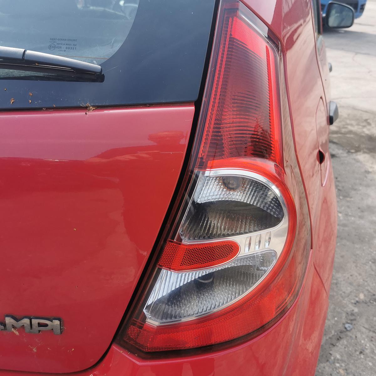 Dacia Sandero BS0 Rückleuchte Schlussleuchte Rücklicht rechts