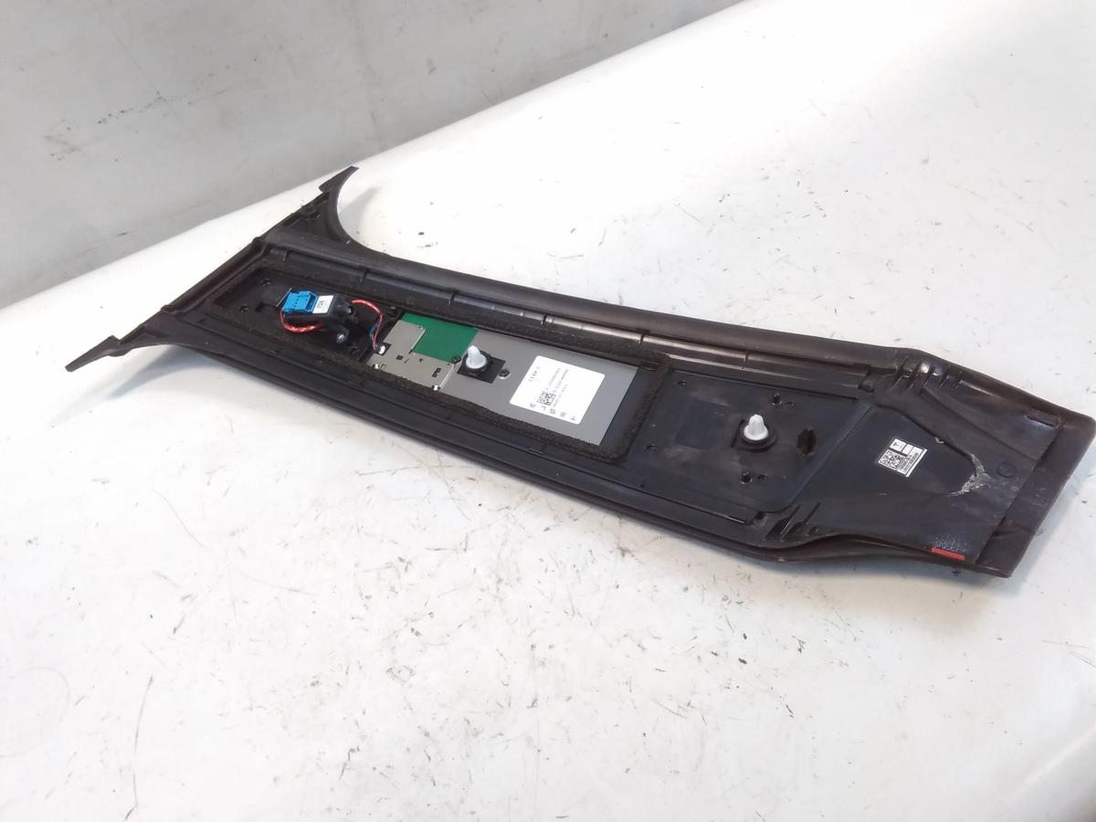 Tesla Model Y original Blende B-S&auml;ule links mit Kamera BJ2023