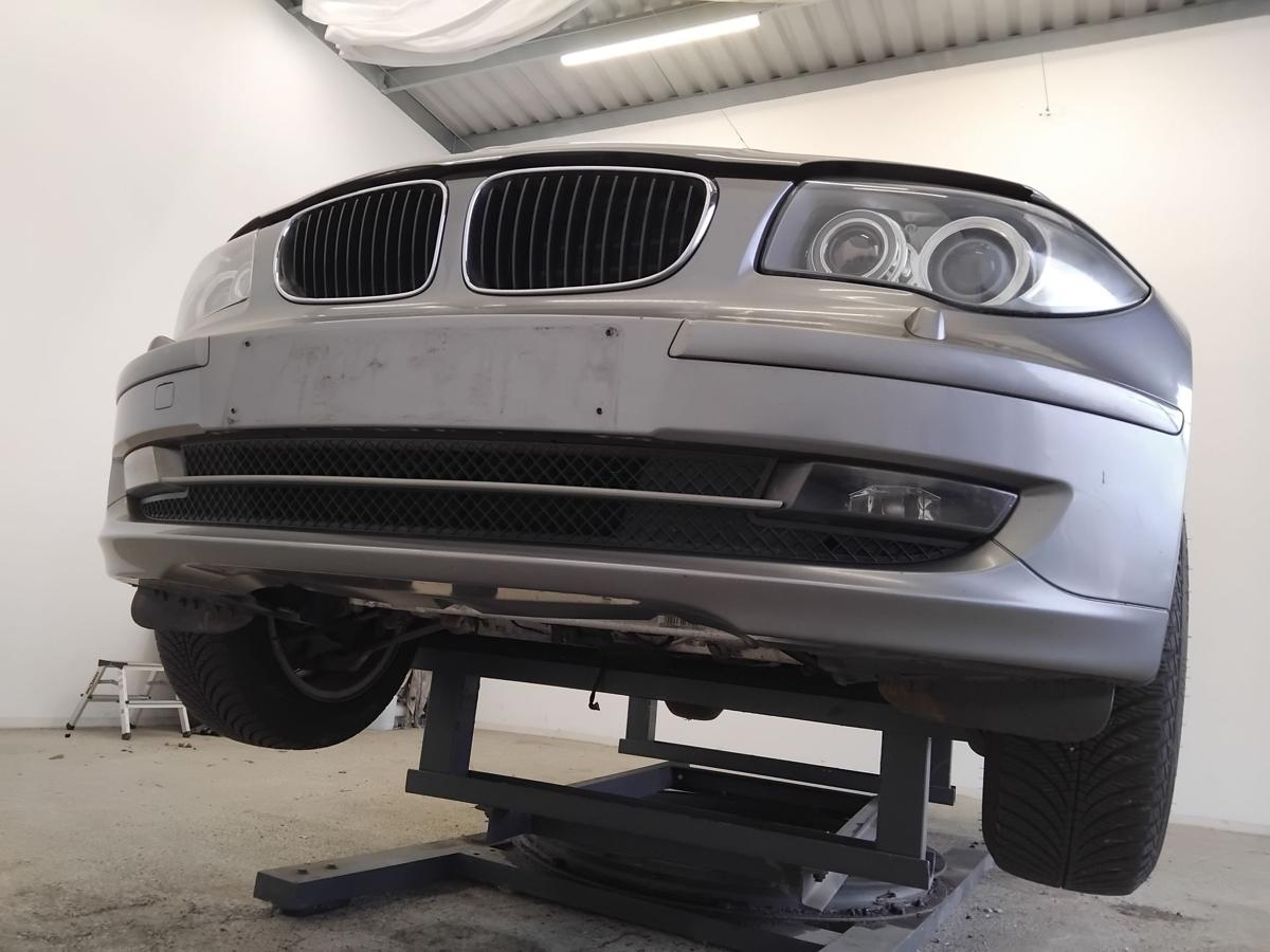 BMW 1er E81 E87 original Stoßstange Stoßfänger vorn SRA LCI BJ2009 A52 spacegraumetallic BMW 1er E81 E87 original Stoßstange Stoßfänger vorn SRA LCI BJ2009 A52 spacegraumetallic