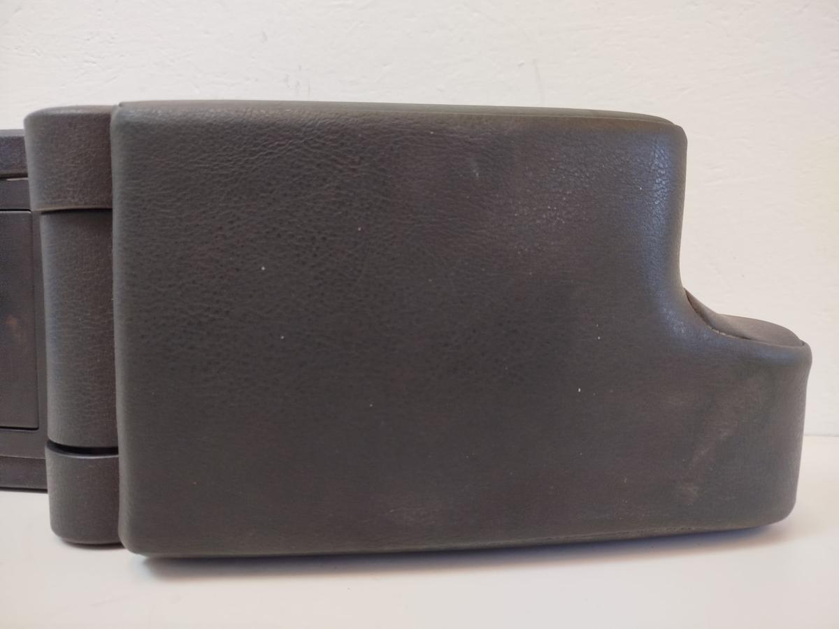 BMW 3er E36 Compact Mittelarmlehne Armlehne mitte Armauflage Mittelkonsole