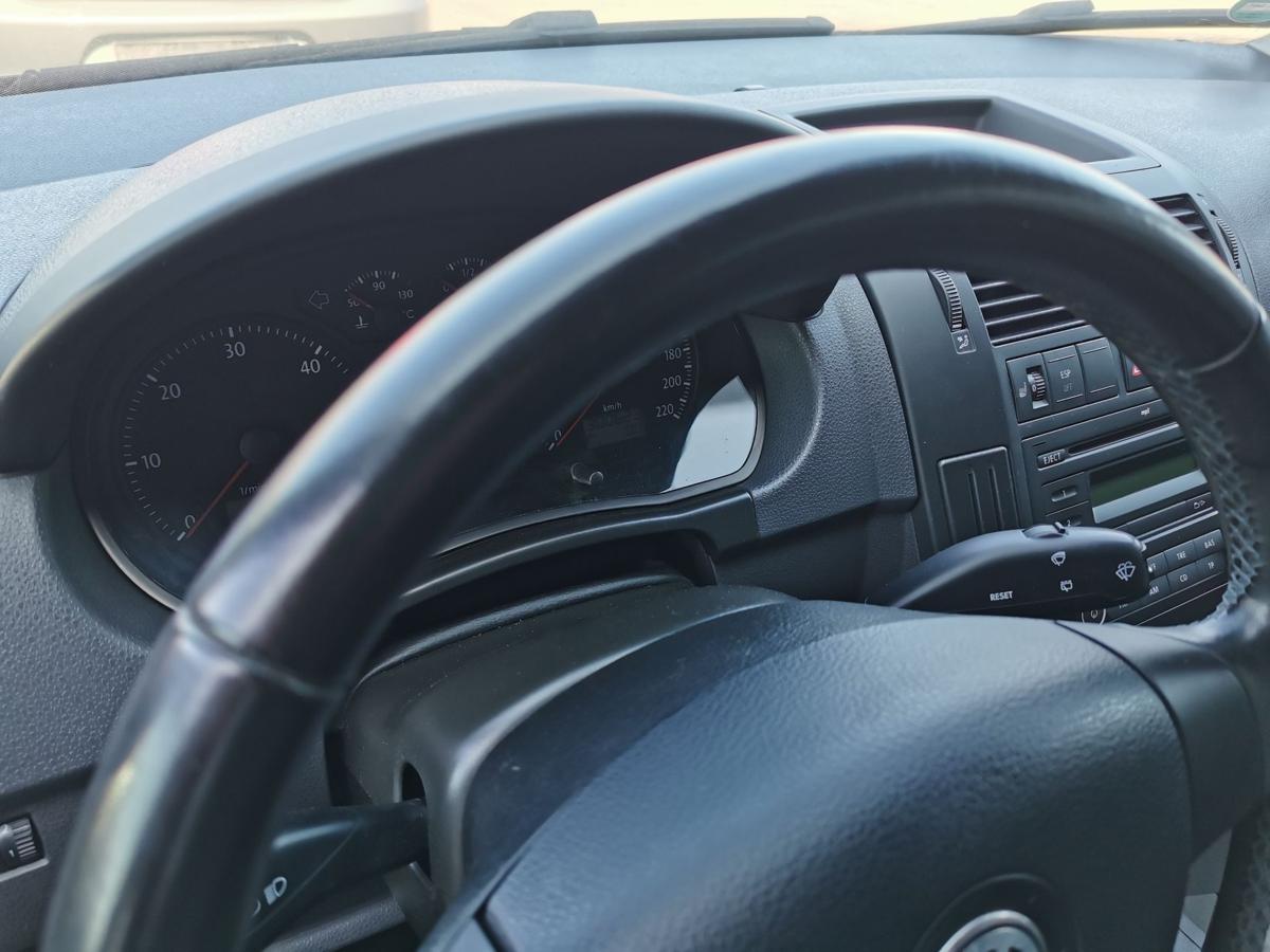 VW Polo 9N3 Lenkrad Leder Lederlenkrad 3 Speichen ohne Airbag Modul
