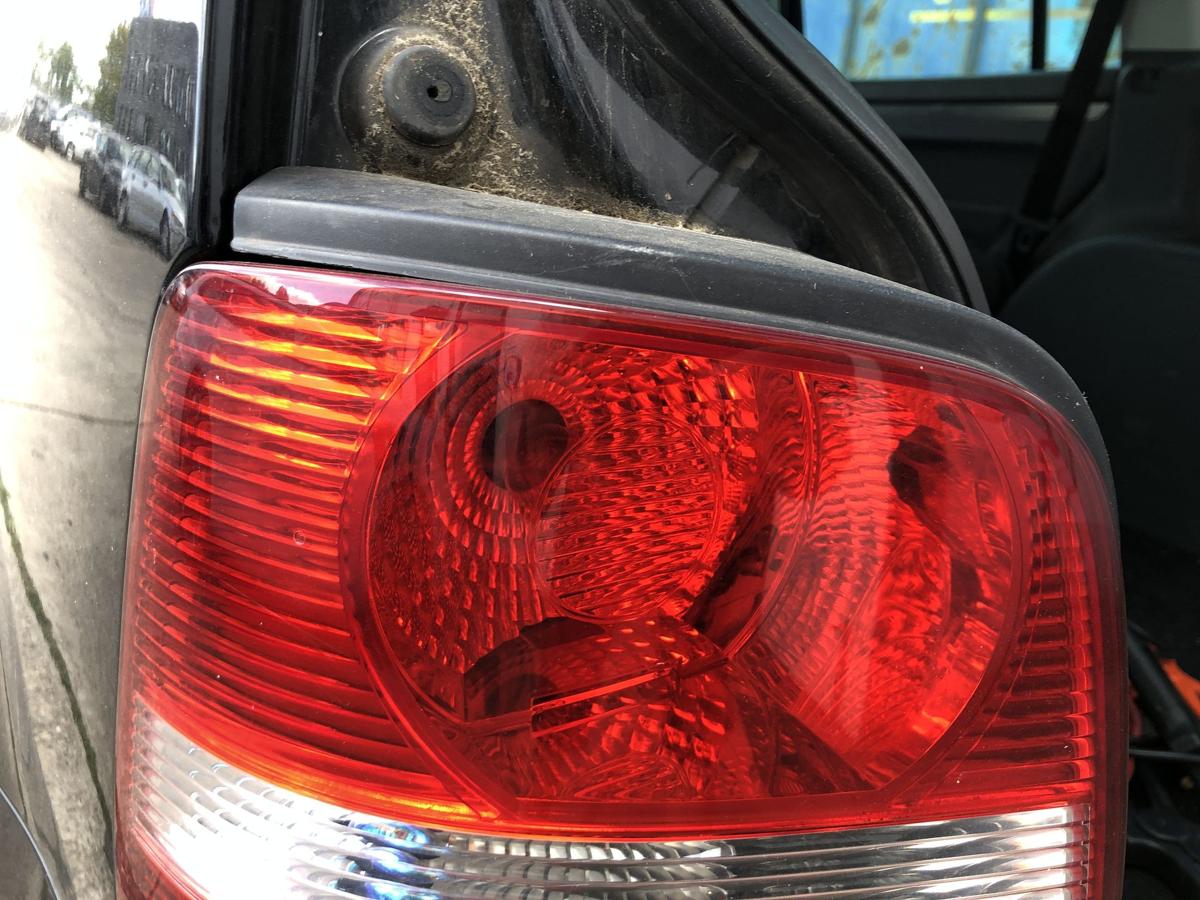VW Touran 1T 1T1 R&uuml;ckleuchte links R&uuml;cklicht Heckleuchte bis 2006