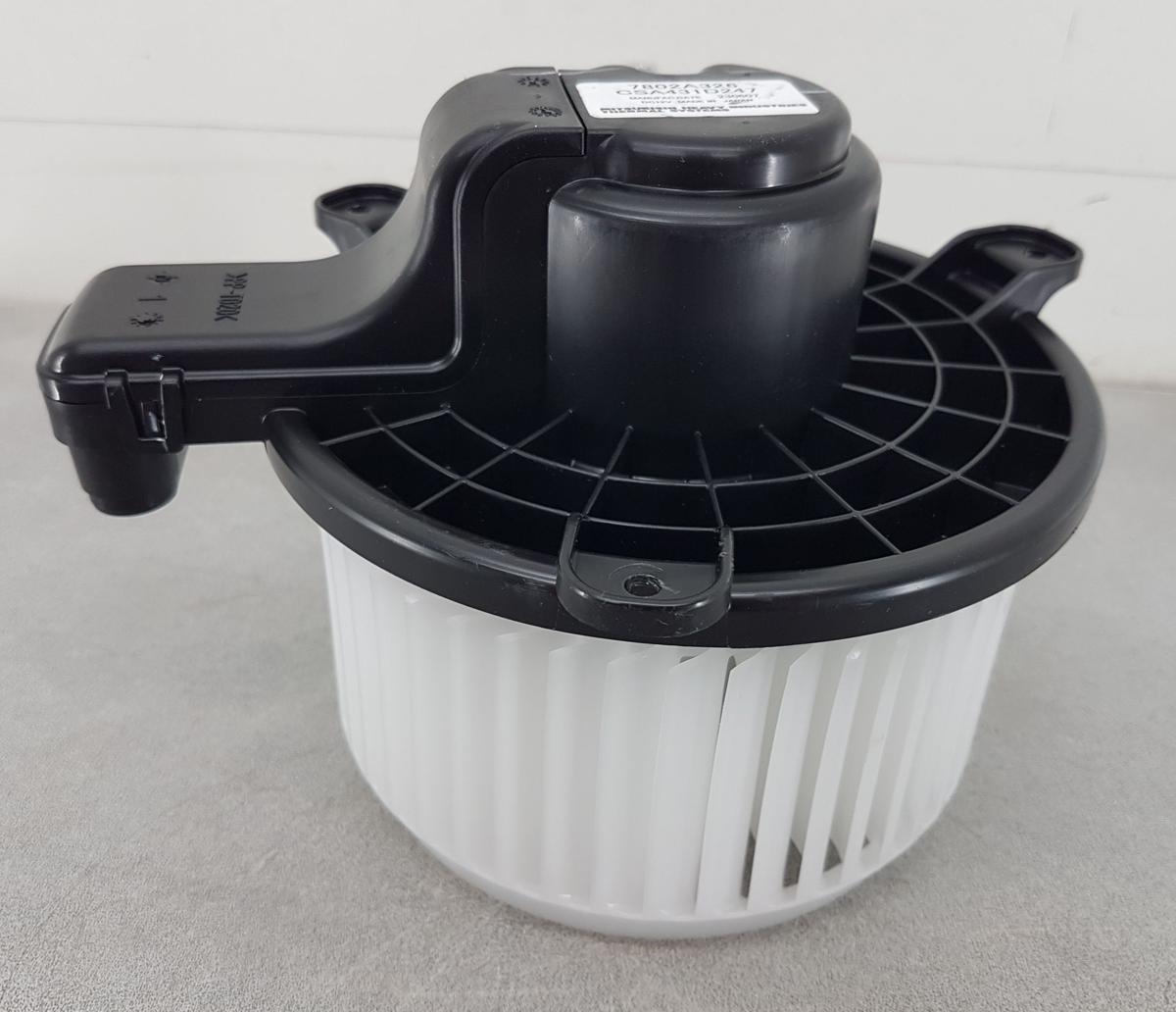 Mitsubishi Eclipse Cross Gebl&auml;semotor Bj2023 7802A326 Heizungsgebl&auml;se