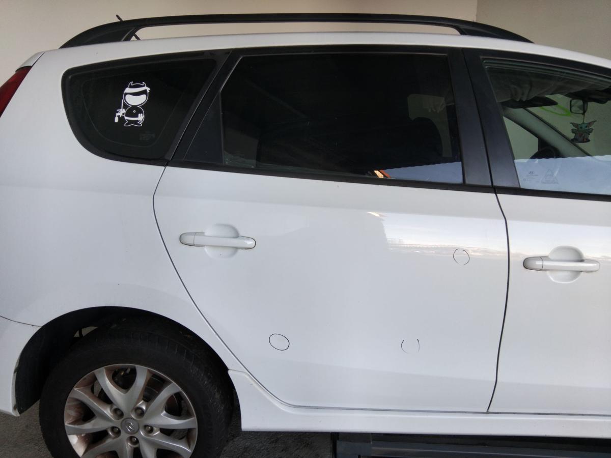 Hyundai i30 CW Kombi Tür hinten rechts weiss 7F BJ2010 tschechische Produktion